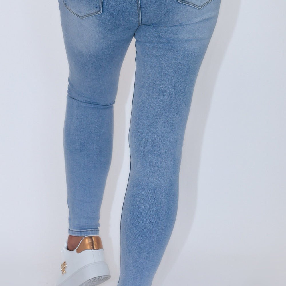 
                  
                    SPODNIE JEANS NAPISY - LITTLEBOW
                  
                